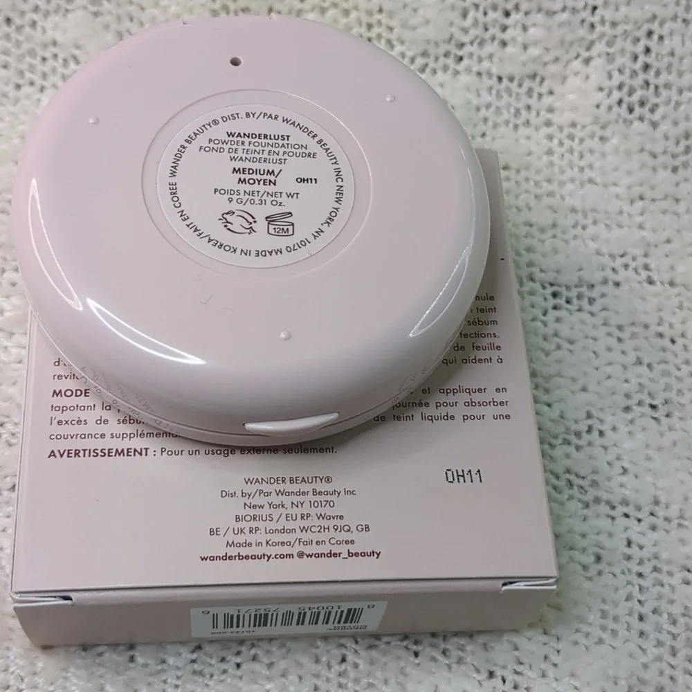 Wander Beauty Wanderlust Powder Foundation in Medium, 9g/0.31oz
